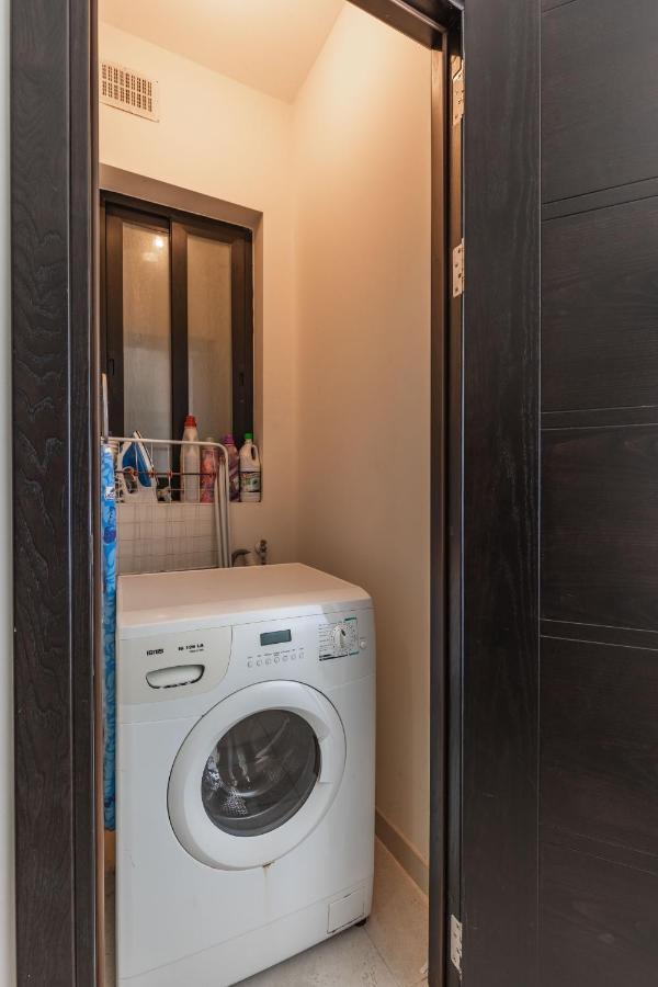 Gorgeous Two Bedroom Sea View In Marsascala Marsaskala Kültér fotó